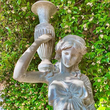Castello Di Montalbano Bed and Breakfast Φλωρεντία