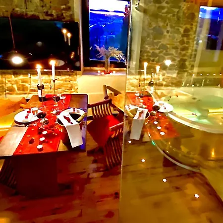 Castello Di Montalbano Bed and Breakfast