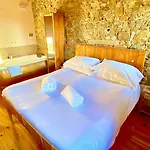 Castello Di Montalbano 3*