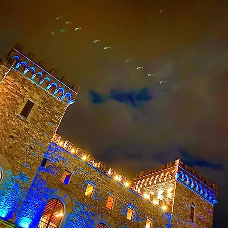 Castello Di Montalbano 3*