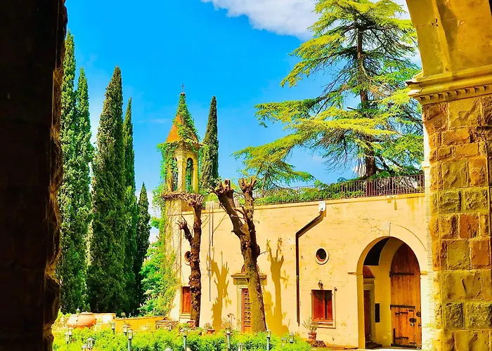 Castello Di Montalbano 3*